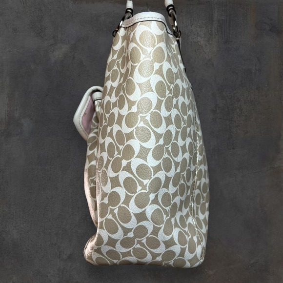 Coach Signature Leah Large Shoulder‎ Tote Bag Khaki White 15135 Handbag Purse - Picture 7 of 11